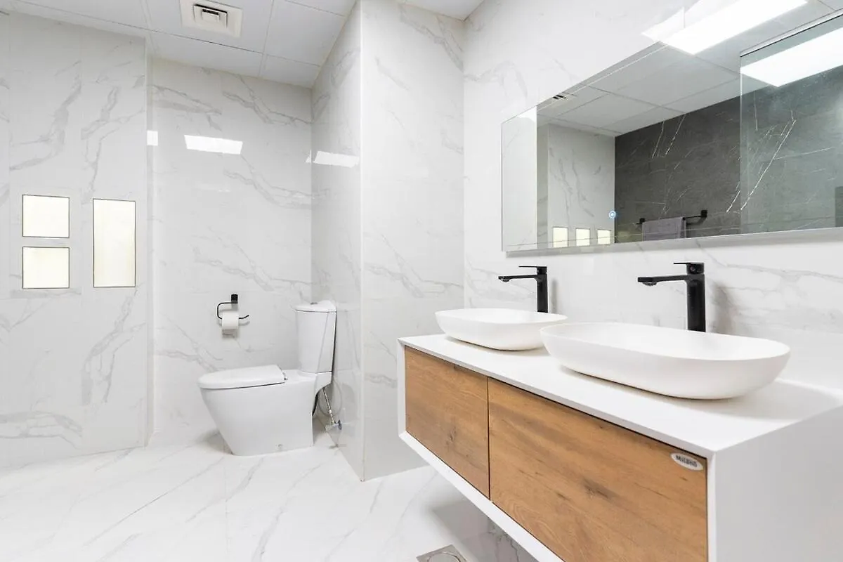 Seashell Stunning 2 Bedrooms In Jbr Dubai Apartment